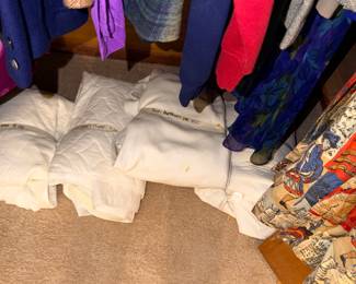 Items Located In The 2nd Floor 1st Bedroom