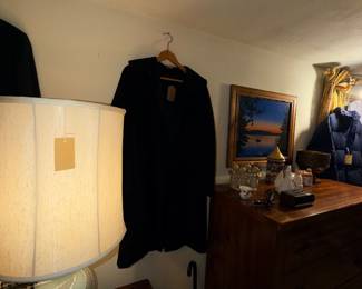 Items Located In The 2nd Floor 2nd Bedroom
