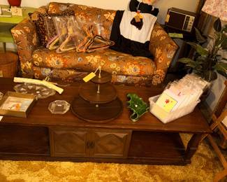 Items Located In The 2nd Floor 2nd Bedroom