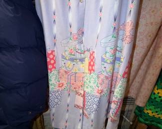 Items Located In The 2nd Floor 2nd Bedroom