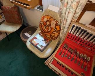 Items Located In The Dining Room