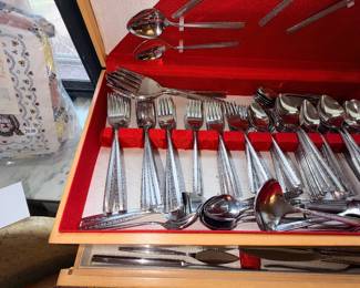 Items Located In The Dining Room