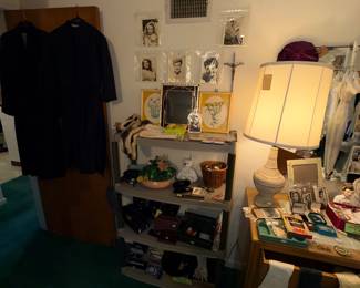 Items Located In The 1st Bedroom (MASTER)