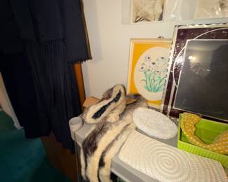Items Located In The 1st Bedroom (MASTER)
