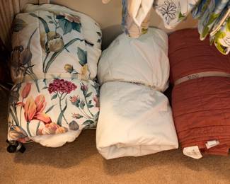 Items Located In The 2nd Floor 1st Bedroom