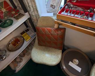 Items Located In The Dining Room
