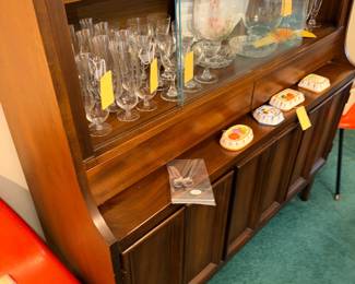 Items Located In The Dining Room