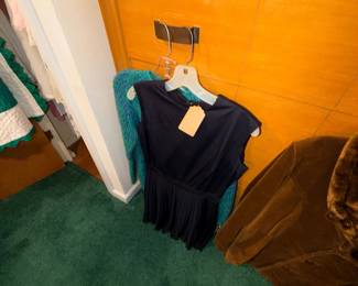 Items Located In The 1st Bedroom (MASTER)