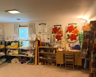 Items Located In The 2nd Floor 1st Bedroom