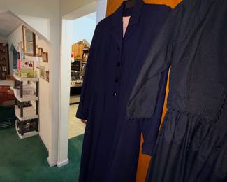 Items Located In The 1st Bedroom (MASTER)