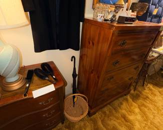Items Located In The 2nd Floor 2nd Bedroom