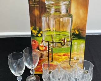 Del Sol Beverage Dispenser With Stand And , 5 Small Cristal Glasses And 2 Wine Glasses