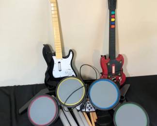 05 Guitar Hero Rock Band Instruments Drums Guitar