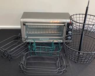 Black Decker Toaster Oven And Metal Wire Storage Racks