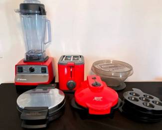 Black Decker, Belgian Waffle Maker, Vitamix Professional Blender, Xpress Redi Set Go Cooker,