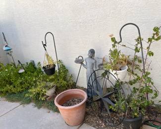 Yard Decors And Potted Plants