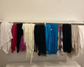 Womens Shawls And Scarfs