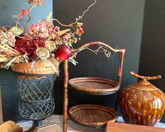 002 Assorted Home Decor