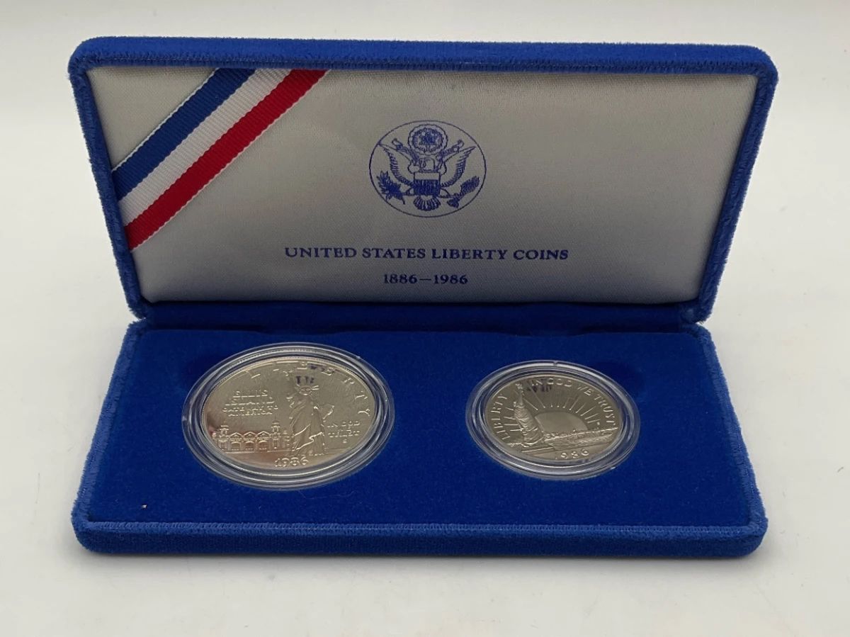 1986 Statue of Liberty Silver Proof Commemorative Coin Set