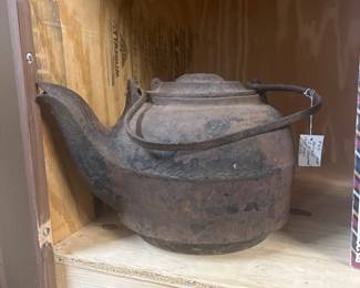 Cast iron kettle