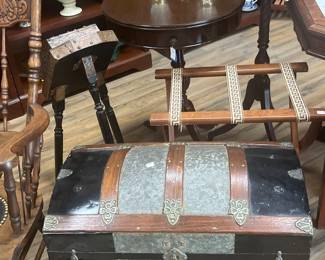 Pirates chest