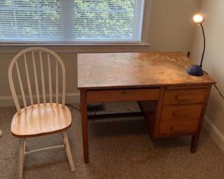 Vintage Oak Wood Desk w Chair  Lamp