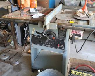 Delta 10" Table Saw