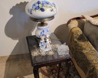 Gone with the Wind Style Lamp, Vintage Nesting Tables (3)
