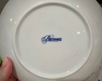 Barreveld plates and mug set