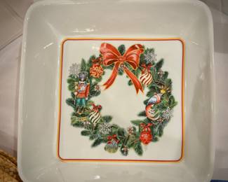 Williams Sonoma “‘Twas the Night before Christmas dessert plates and baking dishes