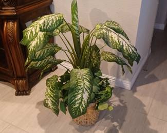 1 of 4 artifical plants