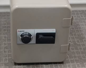 Combination fire safe.