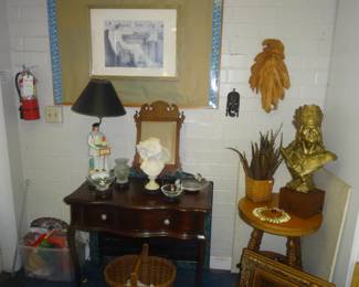 Tom Watson's Warehouse Showroom 2270 Blanding Blvd 32210