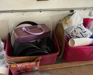 plastic picnic ware