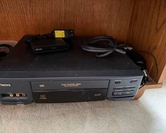Hitachi VHS Player