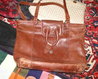 Leather handbag vintage