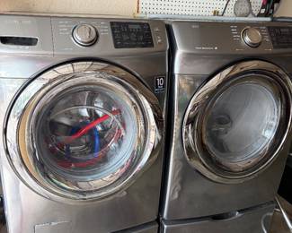 Samsung Front load washer and dryer in good working condition