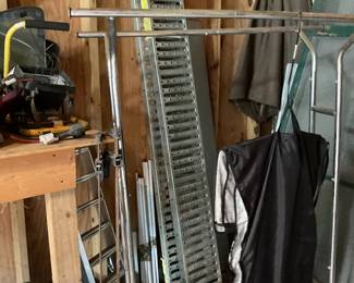 Clothing rack