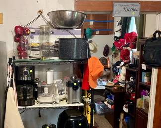Kitchen appliances