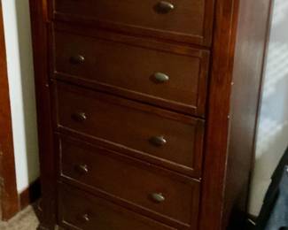 Nice chest of drawers