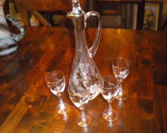Decanter set