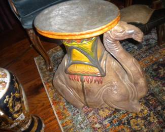Camel motif plant stand