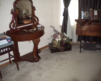 Entry piece