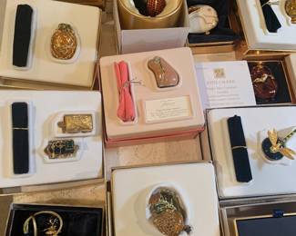 vintage Estée Lauder compacts. New in box. 