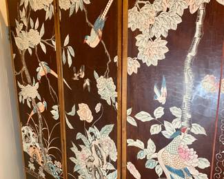 Back side of Japanese screen features birds