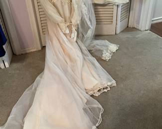 vintage wedding dress