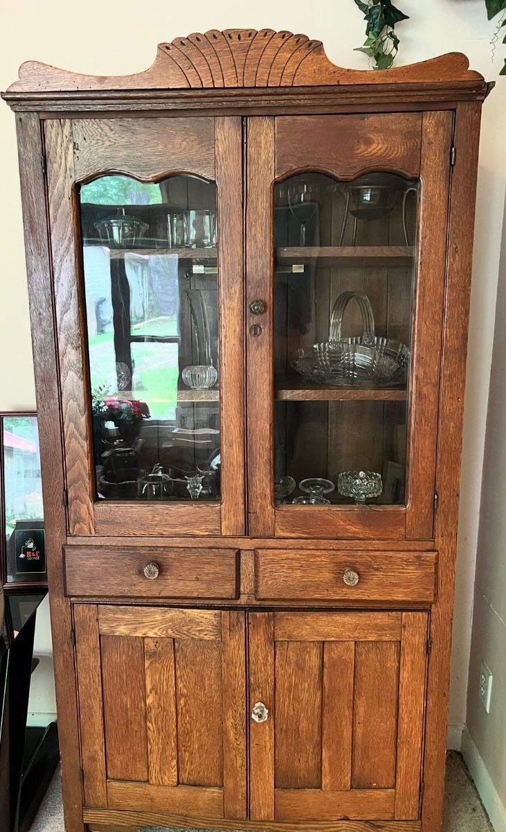Antique Oak Two- Door Hutch Cabinet with Arched Crown