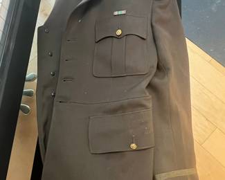 WWII U.S. Army Officer's Service Dress Uniform Jacket