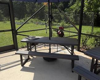 Outdoor Resin Picnic Table with Umbrella and Lights