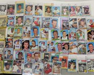 Mixed Baseball Card Lot